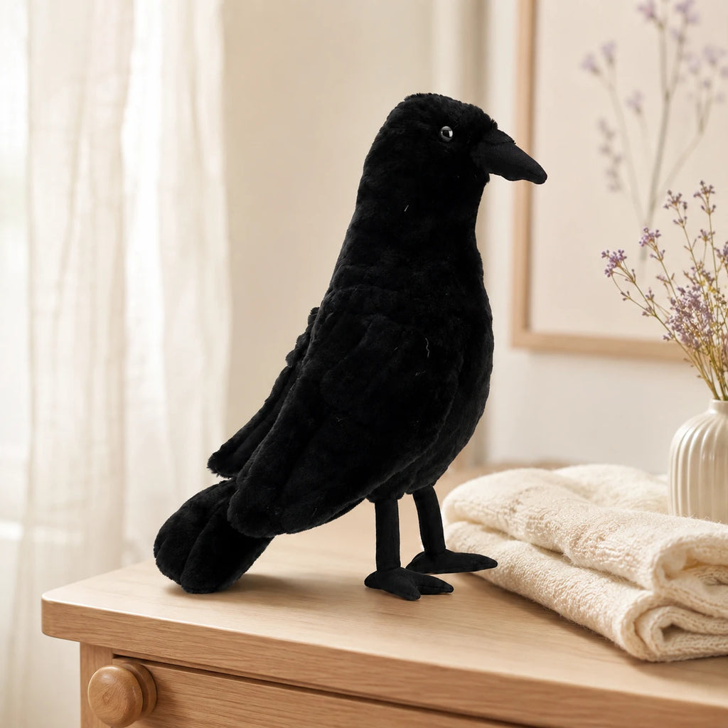 Peluche corbeau Royaume Peluche - mise en situation