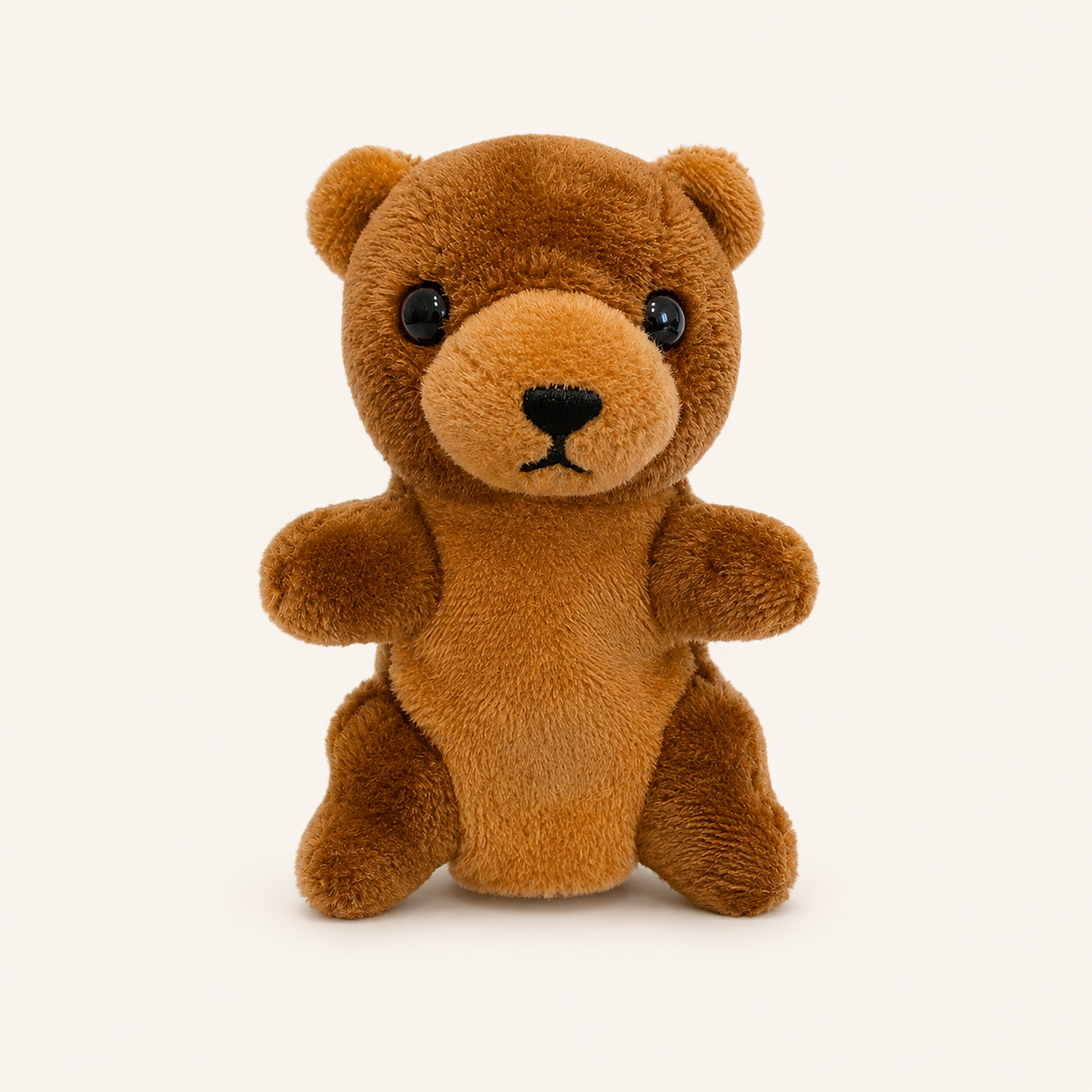 Marionnette à doigt peluche ours brun, vue de face, environ 9 cm