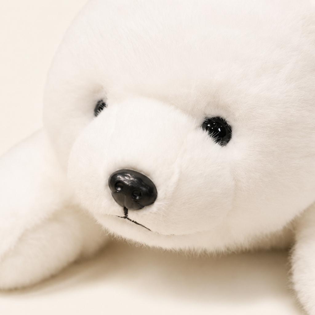 Coussin peluche ours polaire, gros plan visage - Royaume Peluche
