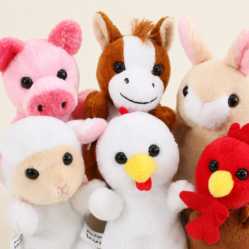 Gros plan sur les 6 marionnettes à doigt peluche