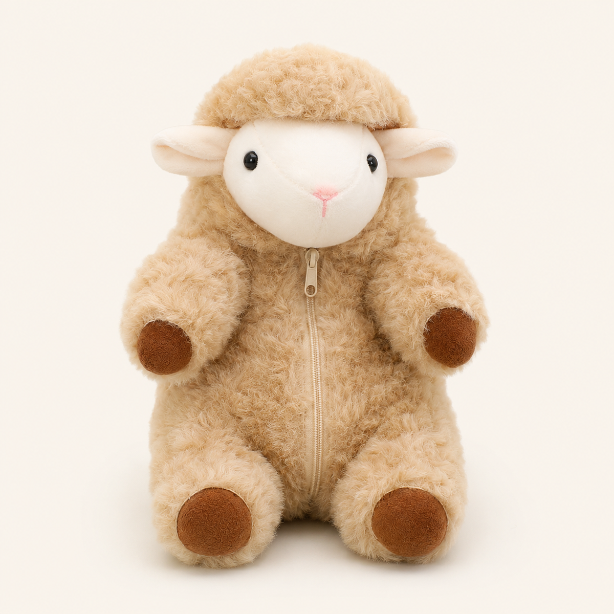 Peluche mouton agneau beige à laine bouclée, vue de face, doudou tout doux Royaume Peluche
