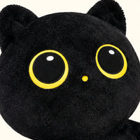 Peluche coussin chat noir - detail visage et texture