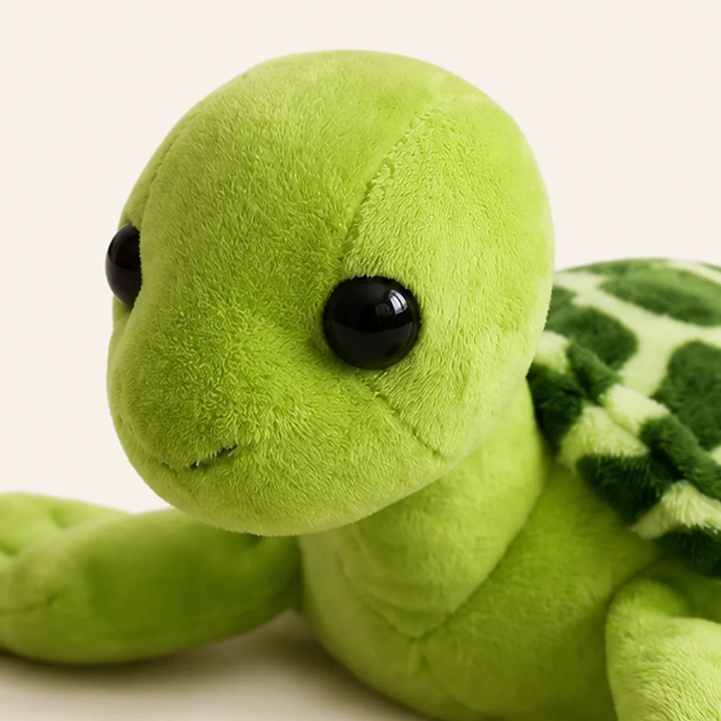 Peluche tortue verte 28 cm - détail doux