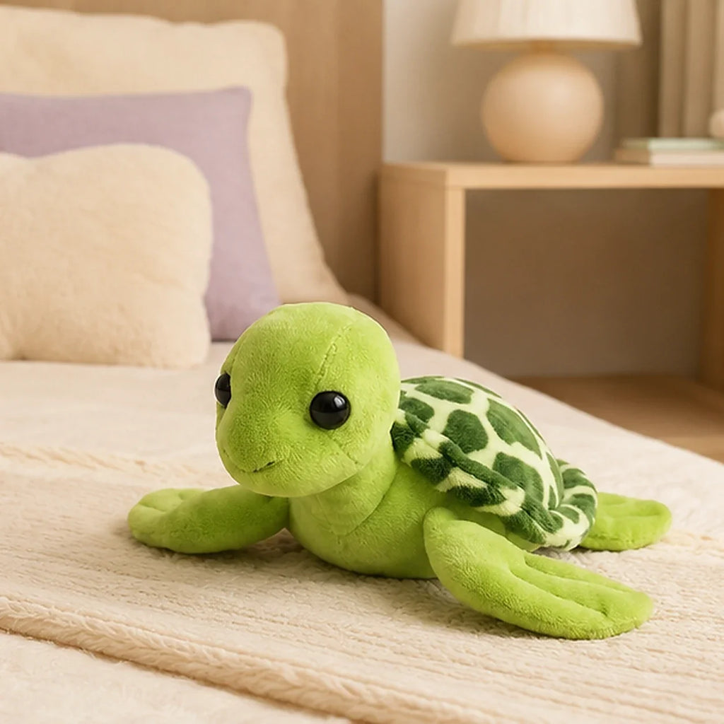 Peluche tortue verte 22 cm en situation