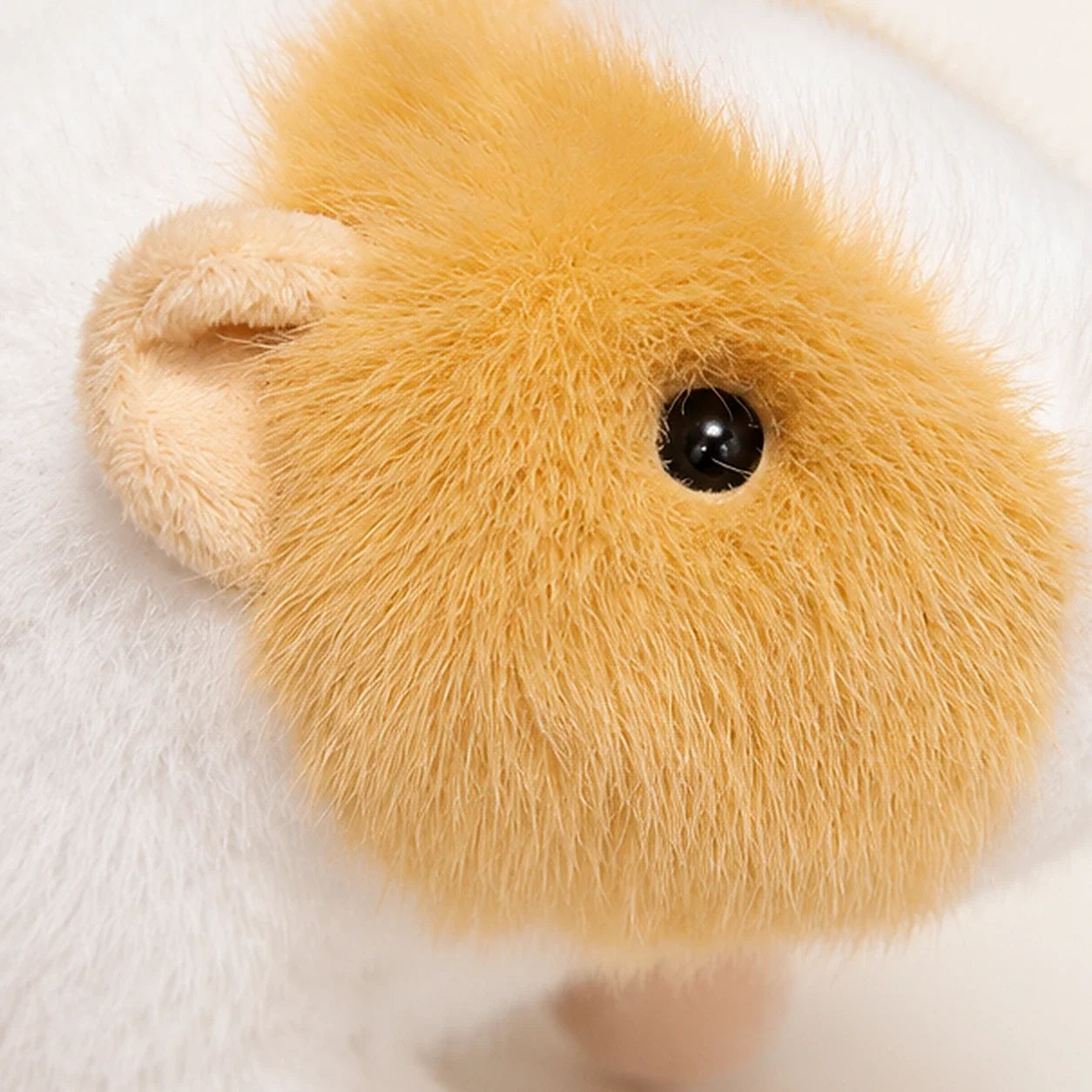 Peluche cochon d'Inde jaune blanc - détail doux