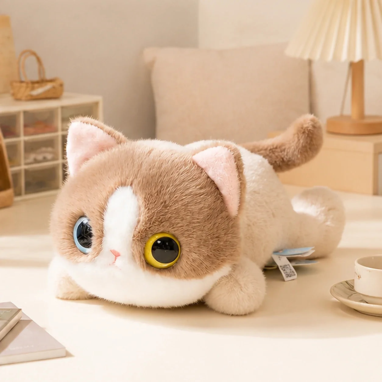 Peluche chat ragdoll 40 cm - mise en situation