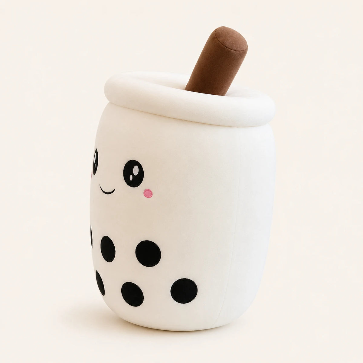 Peluche bubble tea boba blanc vue de trois-quarts sur fond ivoire
