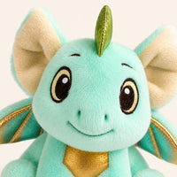Gros plan du visage de la peluche dragon, grands yeux expressifs