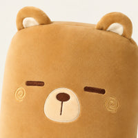 Gros plan sur le visage brode du coussin peluche ours