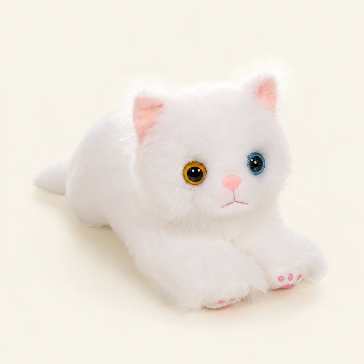 Peluche chat réaliste yeux vairons - vue principale