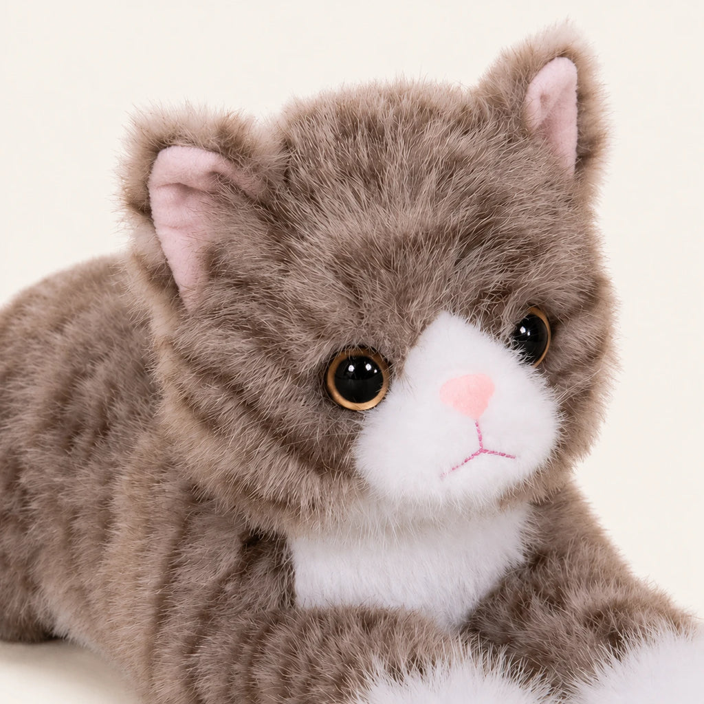 Peluche chat réaliste tigré - détail visage