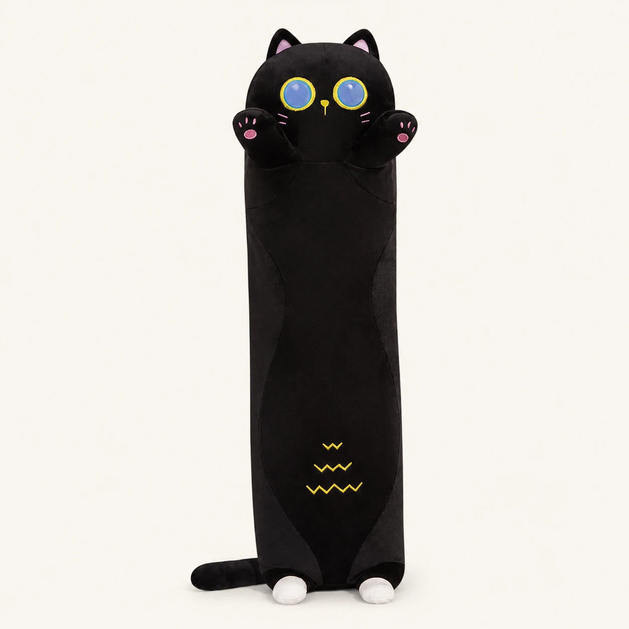 Long coussin peluche chat noir, vue principale sur fond ivoire
