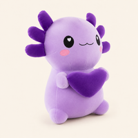 Peluche axolotl violet, autre angle, fond ivoire