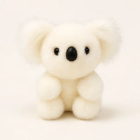 Peluche koala blanche assise, vue principale sur fond ivoire