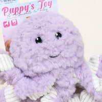 Gros plan sur le visage du jouet peluche pieuvre