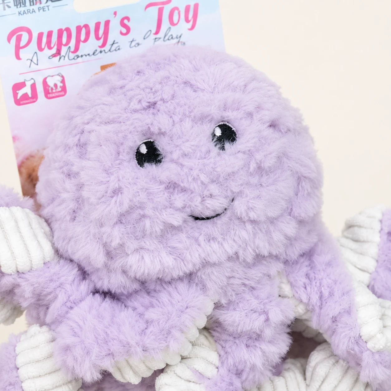 Gros plan sur le visage du jouet peluche pieuvre