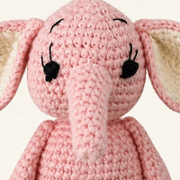 Peluche éléphant crochet rose - détail texture