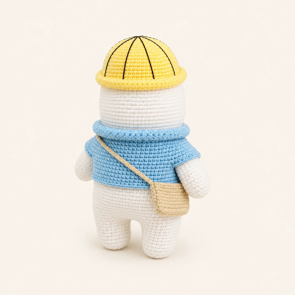 Peluche ours blanc amigurumi vue de profil