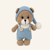 Peluche ourson amigurumi en crochet vue de face