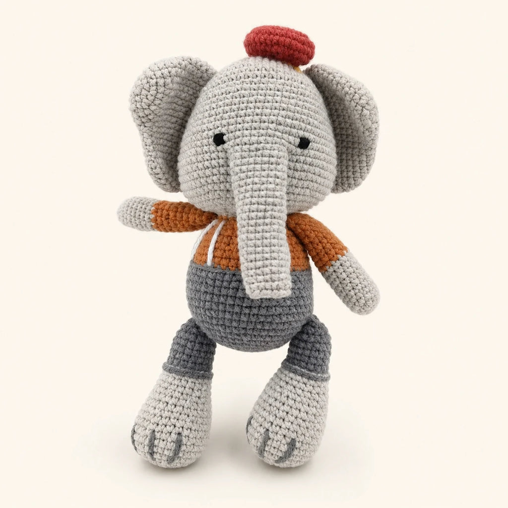 Peluche elephant amigurumi en crochet vue de face