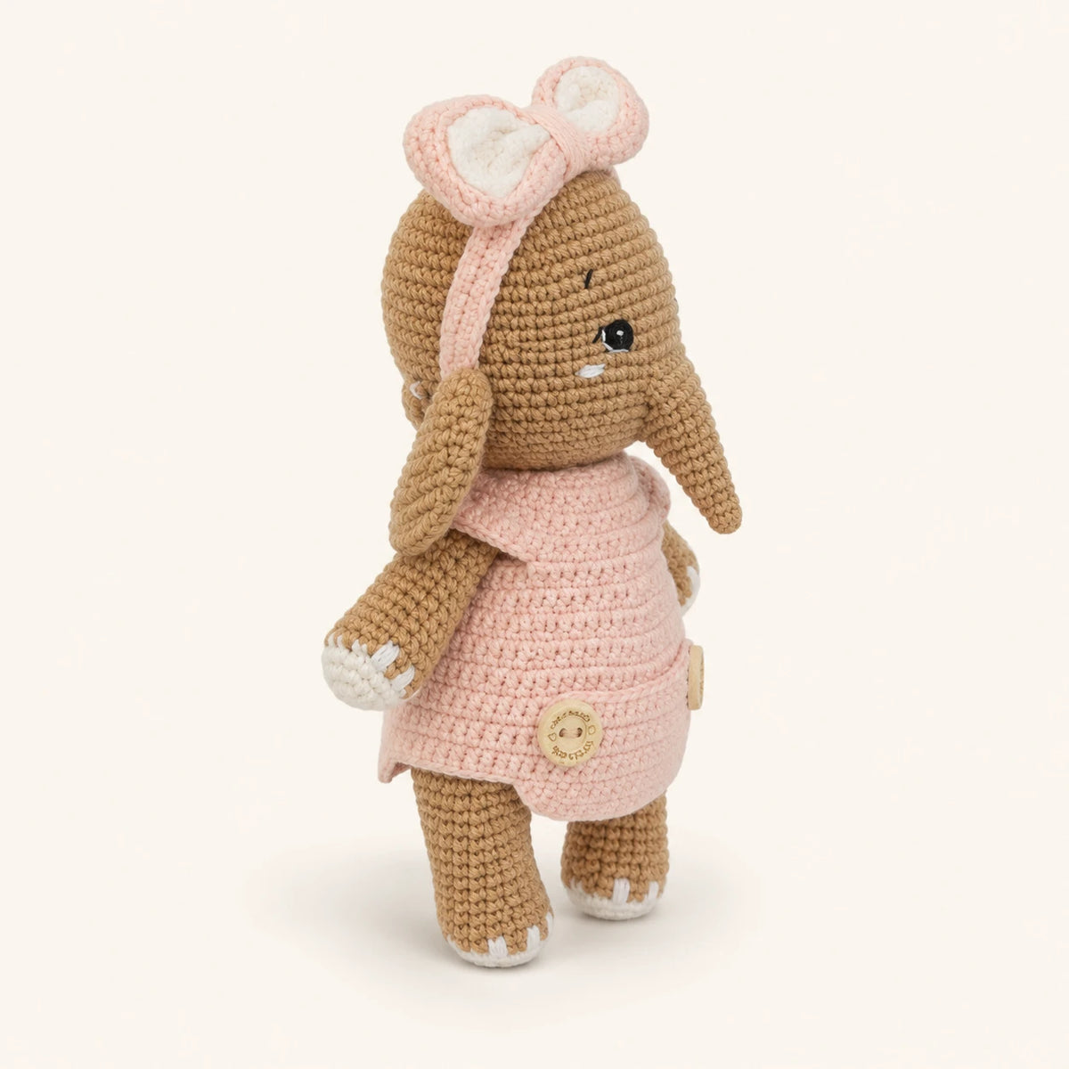 Peluche elephant au crochet vue de profil