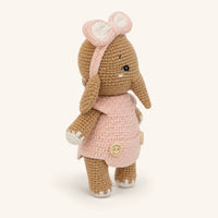 Peluche elephant au crochet vue de profil