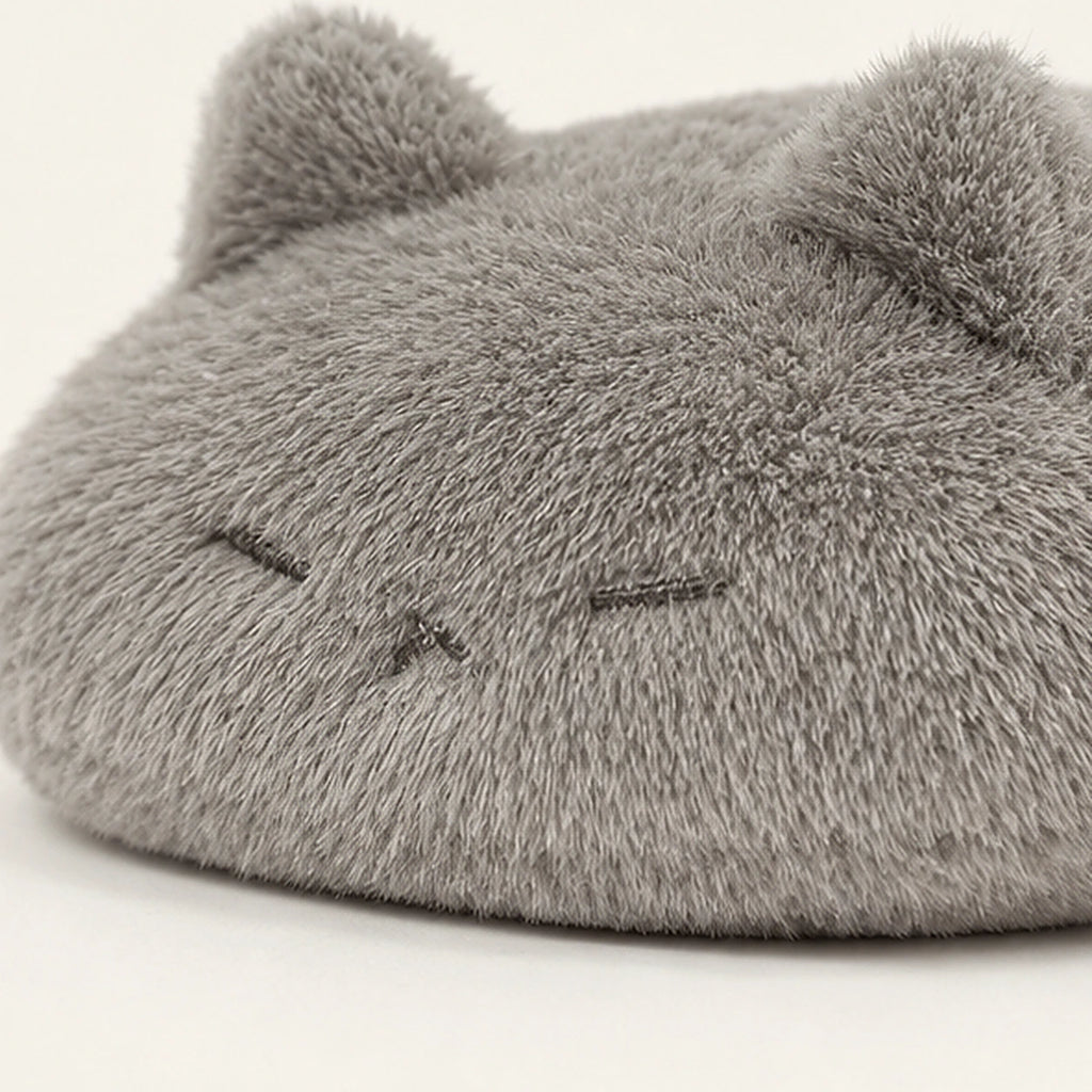 Peluche chat calin gris gros plan visage