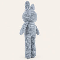 Peluche lapin au crochet vue de dos