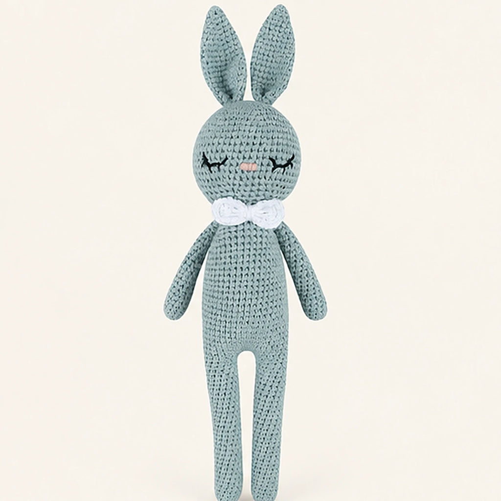 Peluche lapin au crochet vue de face