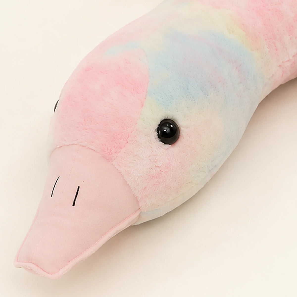 grande peluche oie rose allongee 130 cm - detail