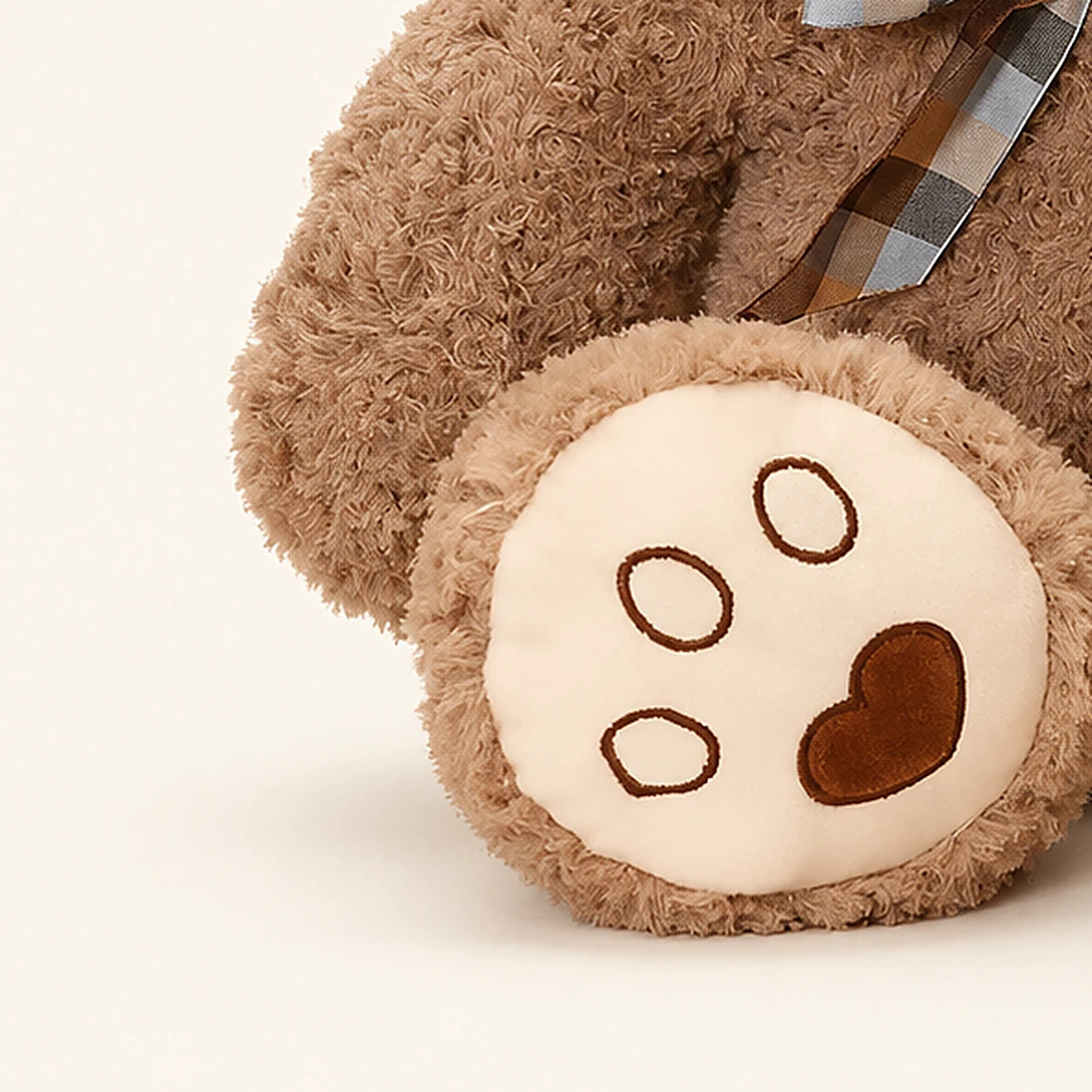 ours en peluche brun clair 50 cm gros plan visage