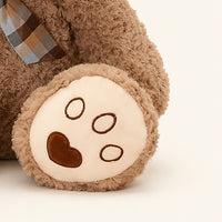 ours en peluche brun clair 50 cm en situation