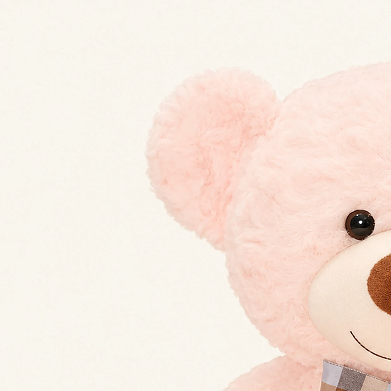 ours en peluche rose 50 cm vue de face