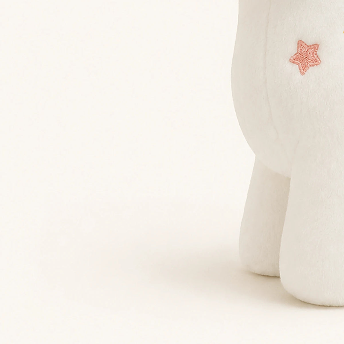 peluche licorne ailee bleue 25 cm gros plan