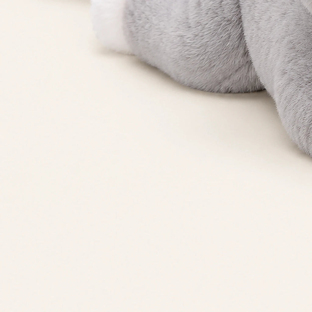 peluche chat gris realiste 53 cm - detail