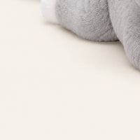 peluche chat gris realiste 53 cm - detail