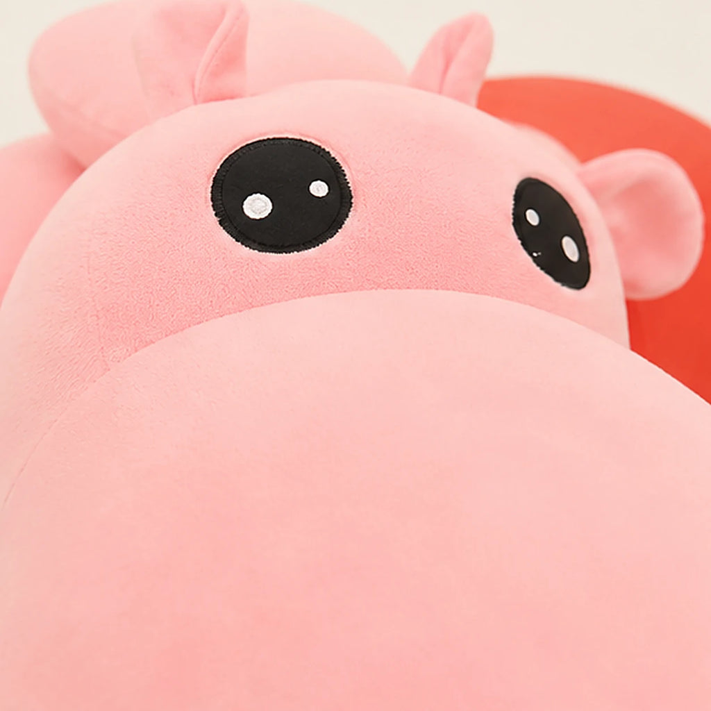 Peluche hippopotame rose 150 cm gros plan texture