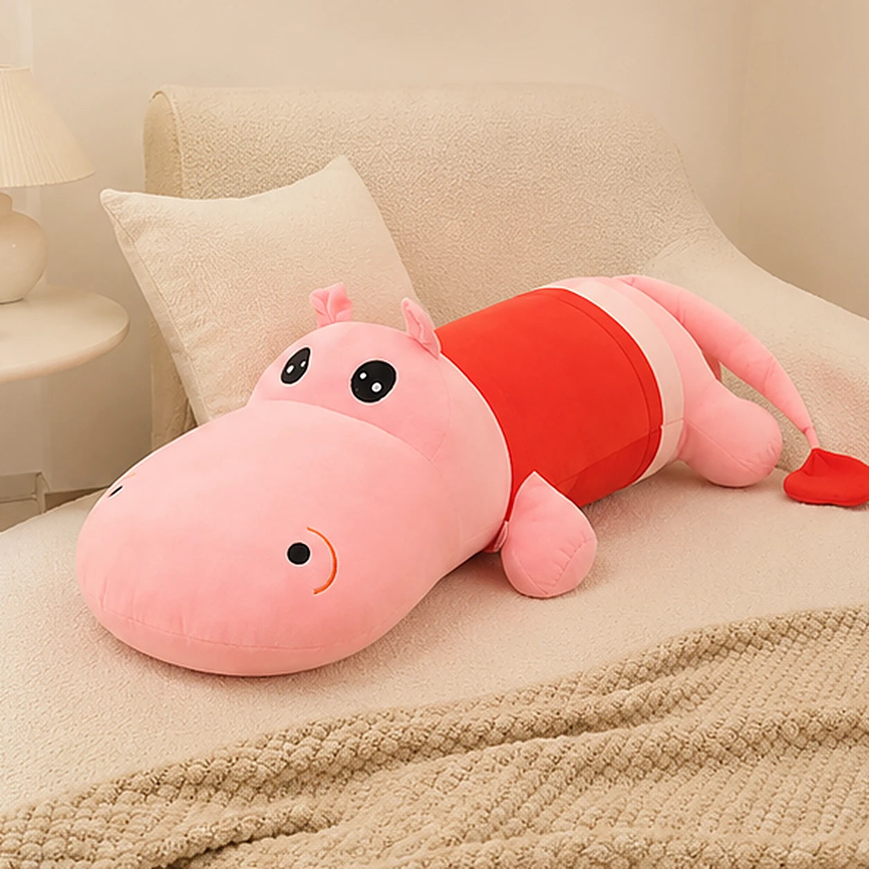 Peluche hippopotame rose 150 cm en situation