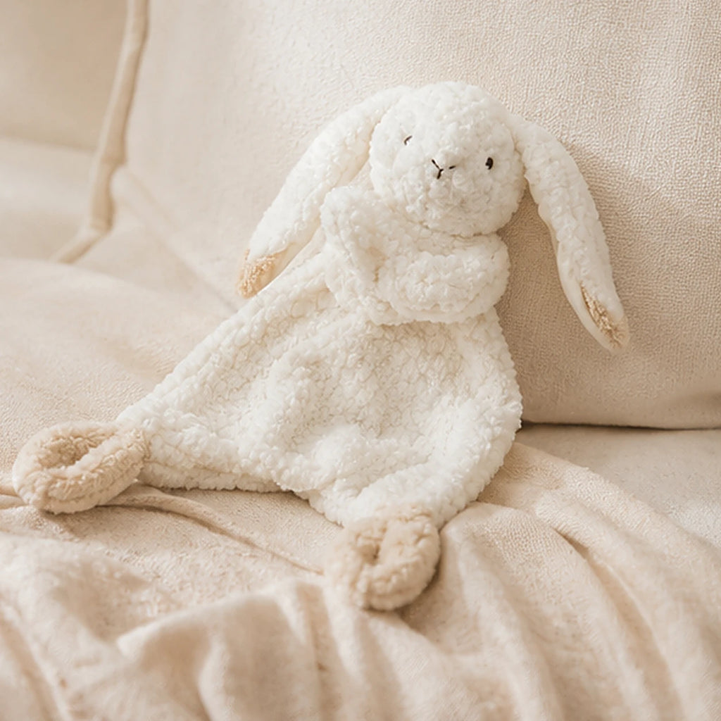 coffret doudou lapin beige couverture bebe mise en situation