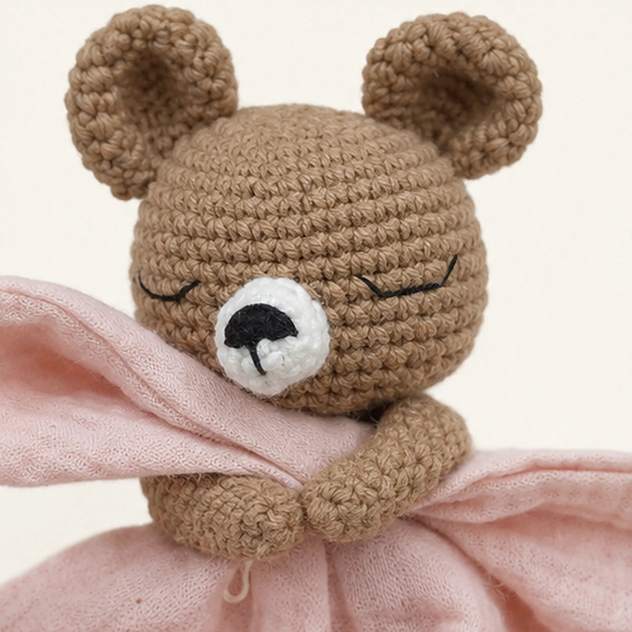 Doudou plat bebe tete animal detail texture