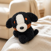 Mini peluche a pince chien bouvier bernois 11 cm - mise en situation