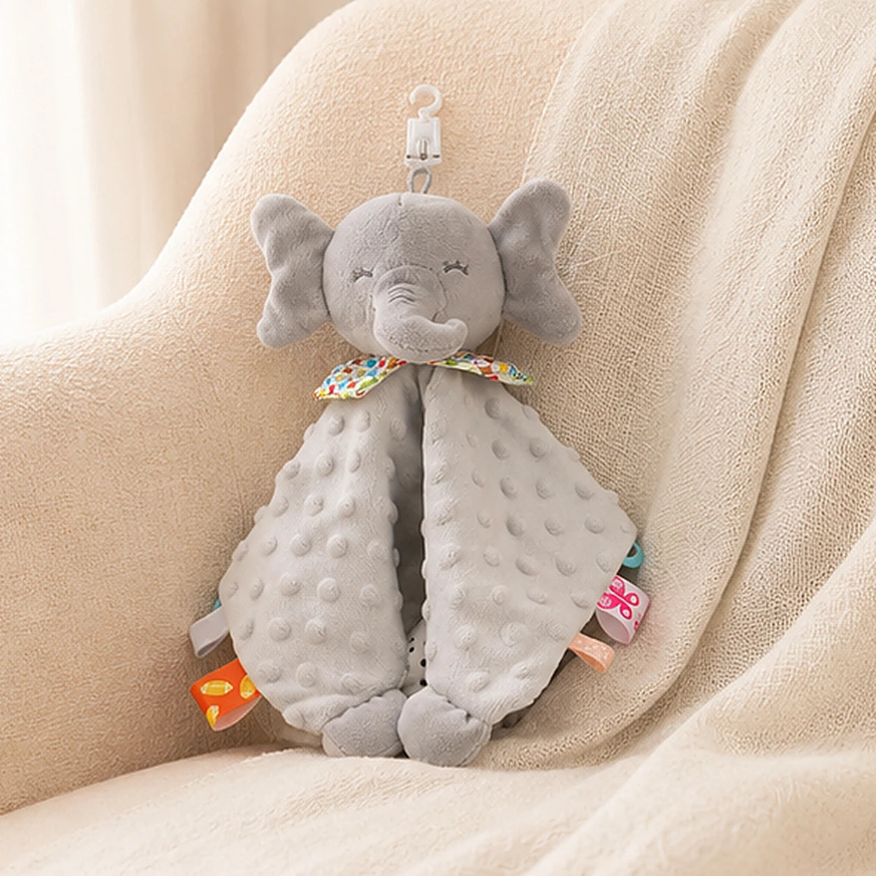 Doudou plat elephant gris anneau de dentition - situation