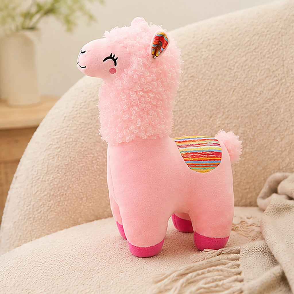 Peluche alpaga rose en situation